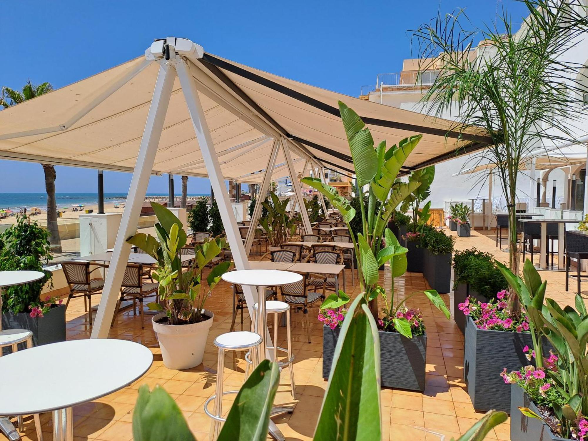 Hotel Vertice Chipiona Mar Екстериор снимка