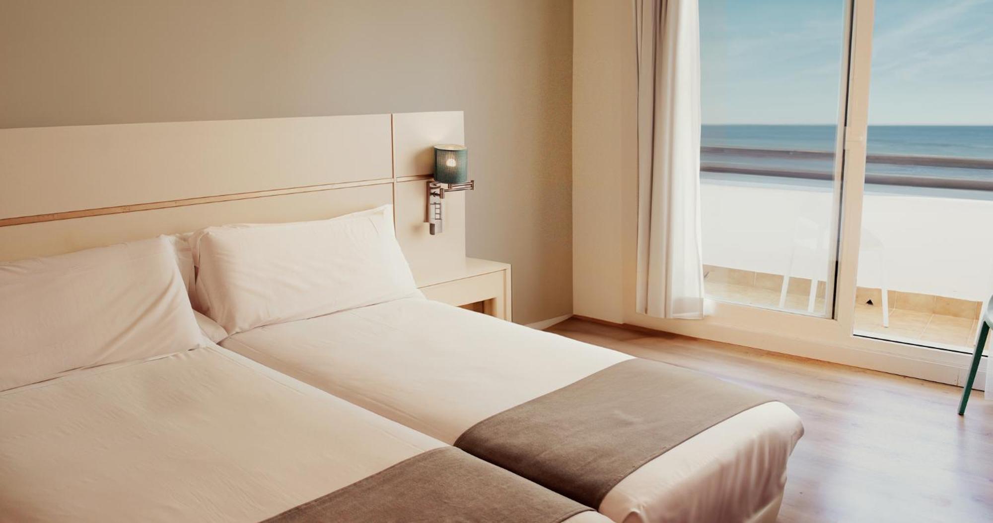 Hotel Vertice Chipiona Mar Екстериор снимка